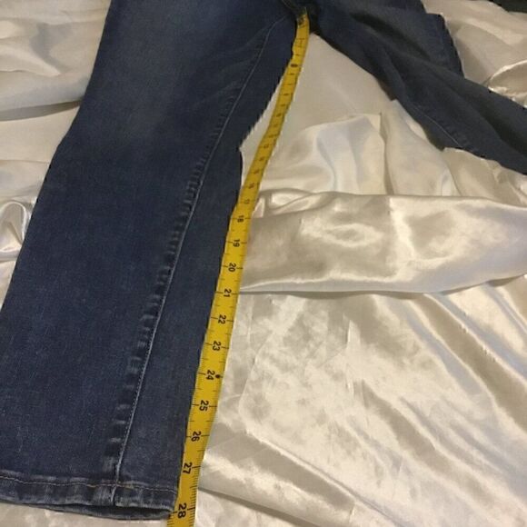 American Eagle Medium Wash Whisker Skinny Jeans 12 - Picture 6 of 9